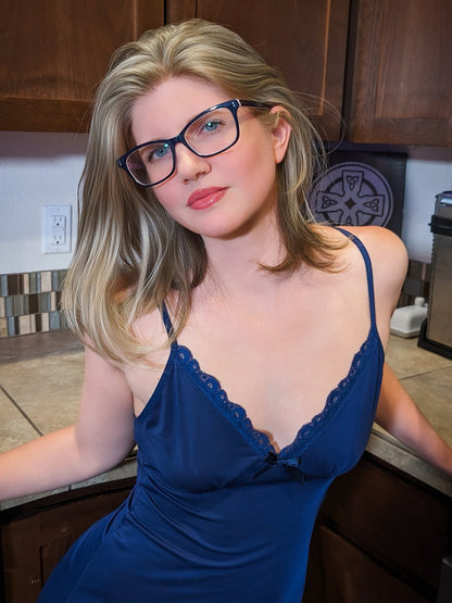 FEEL HOUSEWIFE GINGER – Official 1:1 Silicone Replica